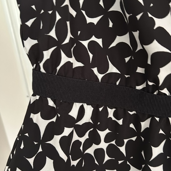 Loft Dress - Picture 3 of 5